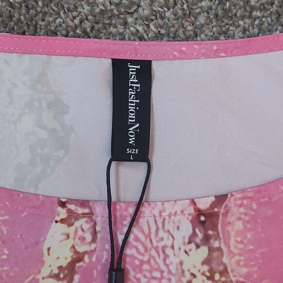 New With Tags Just Fashion Now Size Large Women's Abstract Print Polyester Top - Picture 15 of 17